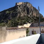 Dias Hotel 4*