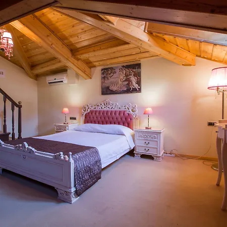 Dias Hotel