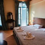 Dias Hotel