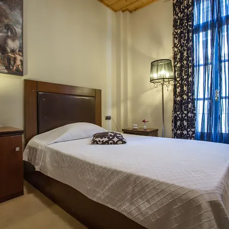 Hotel Dias 4*