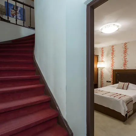 Dias 4* Nafplio
