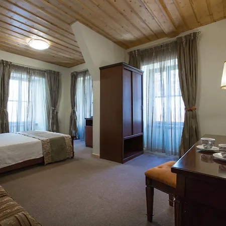 Dias 4* Nafplio