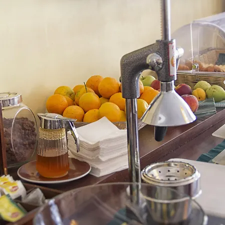 Dias Hotel